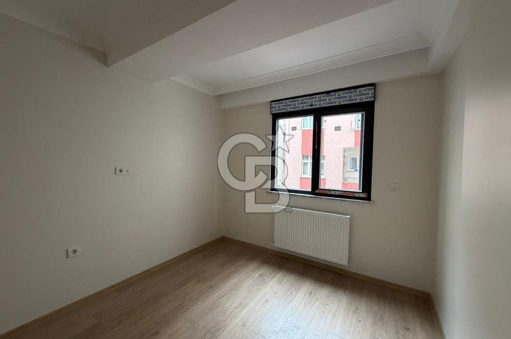 ÜSKÜDAR LİBADİYE DE SATILIK 2+1 DAİRE