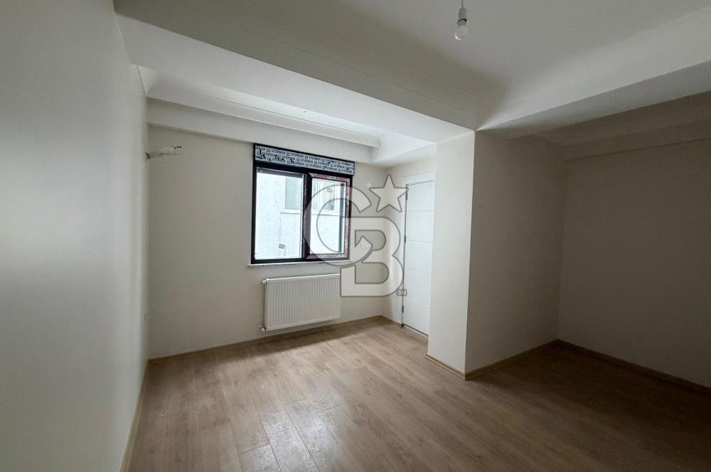 ÜSKÜDAR LİBADİYE DE SATILIK 2+1 DAİRE