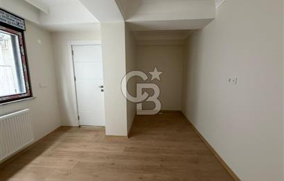 ÜSKÜDAR LİBADİYE DE SATILIK 2+1 DAİRE