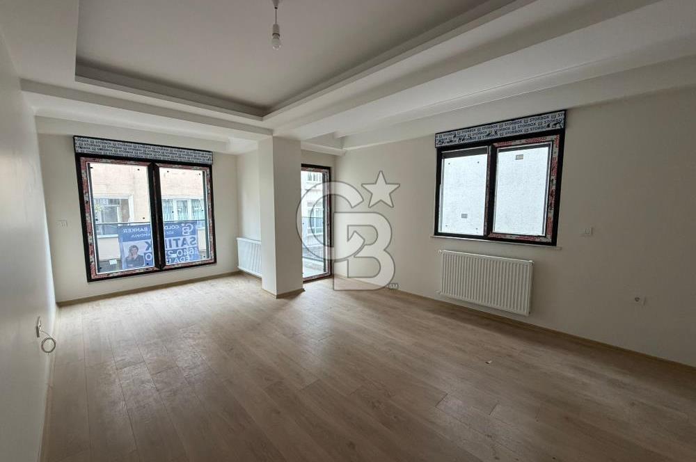 ÜSKÜDAR LİBADİYE DE SATILIK 2+1 DAİRE