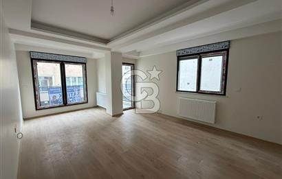 ÜSKÜDAR LİBADİYE DE SATILIK 2+1 DAİRE
