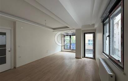ÜSKÜDAR LİBADİYE DE SATILIK 2+1 DAİRE