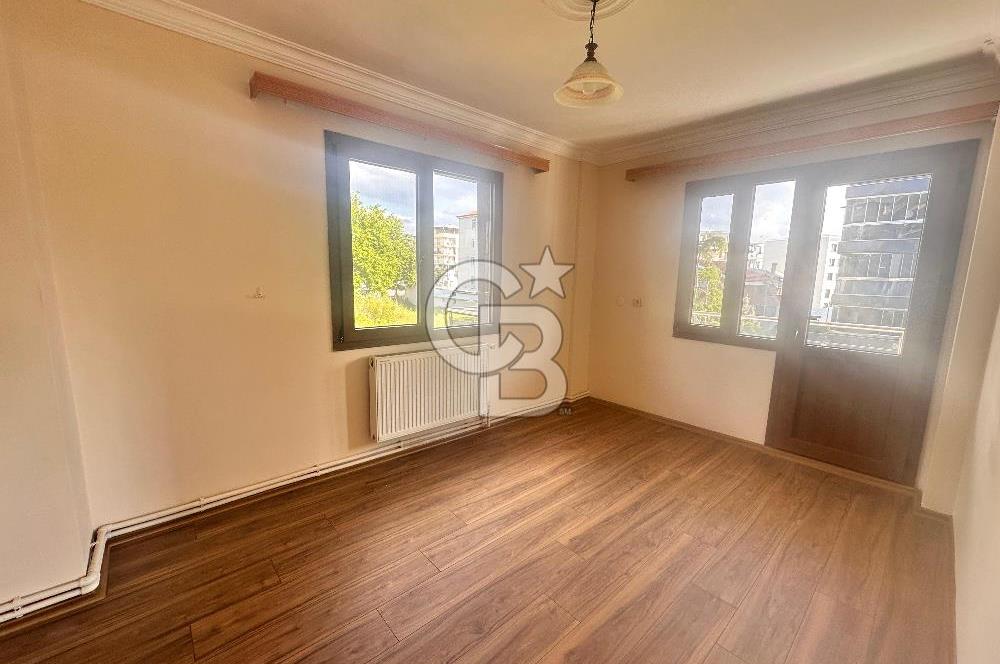 Bornova’da Temiz, Boyalı, Geniş ve Kullanışlı 3+1 Kiralık Daire