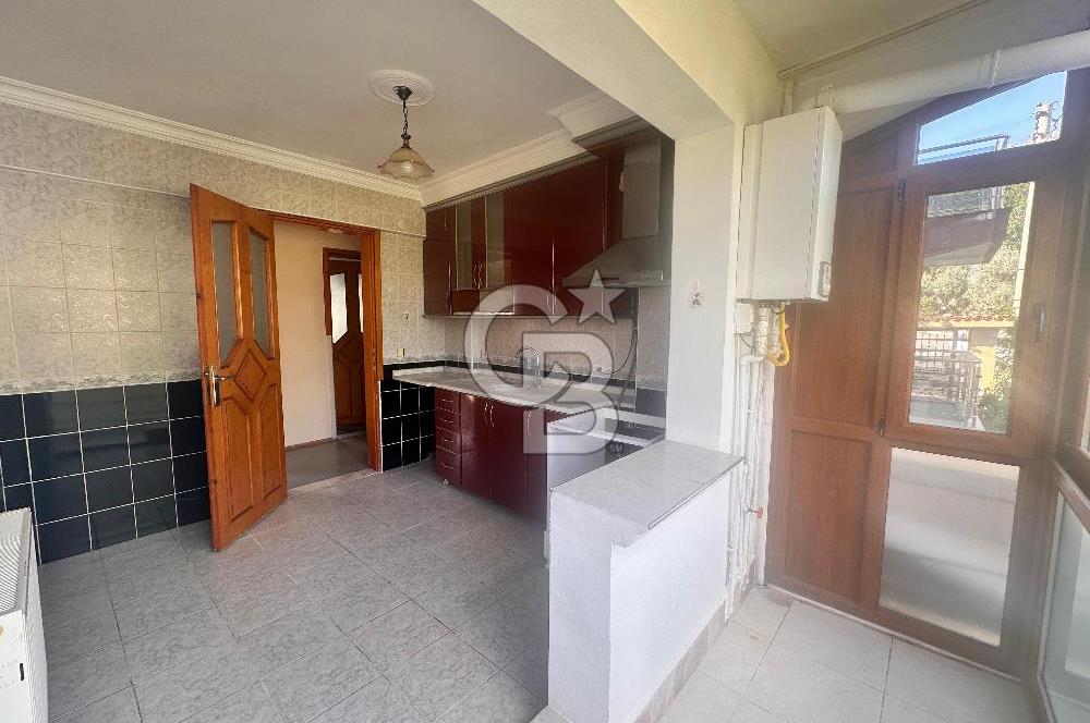 Bornova’da Temiz, Boyalı, Geniş ve Kullanışlı 3+1 Kiralık Daire
