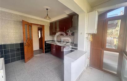 Bornova’da Temiz, Boyalı, Geniş ve Kullanışlı 3+1 Kiralık Daire