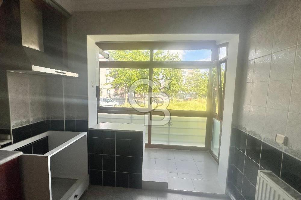 Bornova’da Temiz, Boyalı, Geniş ve Kullanışlı 3+1 Kiralık Daire