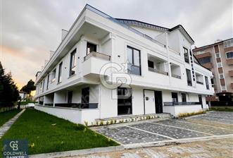 Başiskele Sahilde Geniş Teraslı Lüks Kiralık 1+1 Çatı Dubleks - 11 - 349274