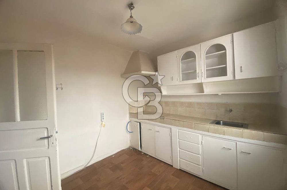 KONAK GÜNEY MAH. KOMPLE SATILIK 149 M2 OTURUMLU 2 KATLI BİNA 