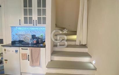 Alaçatının Kalbi Hacımemiş'te Cumbalı Müstakil Dubleks