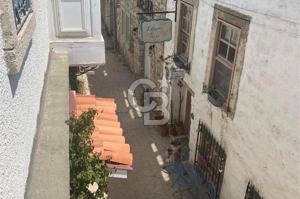 Alaçatının Kalbi Hacımemiş'te Cumbalı Müstakil Dubleks