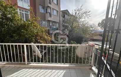 Bornova İnönü Mahallesi’nde Otoparklı, Bahçeli ve Güneş Alan Müstakil Ev