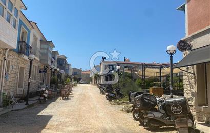 Alaçatının Kalbi Hacımemiş'te Cumbalı Müstakil Dubleks