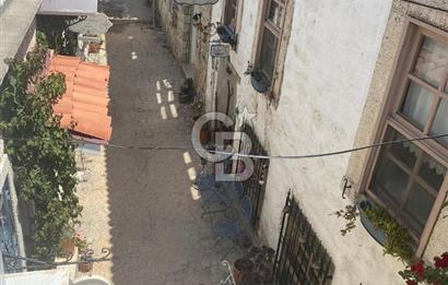 Alaçatının Kalbi Hacımemiş'te Cumbalı Müstakil Dubleks