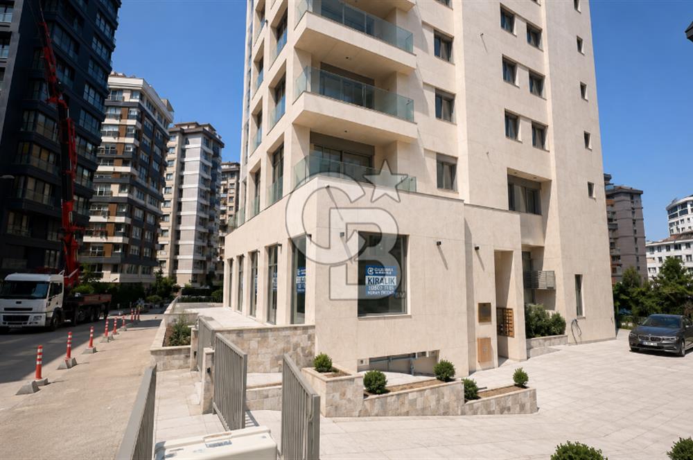 FENERYOLU BAĞDAT CD.'NE 1.KÖŞE KONUMLU 46M2 ÖN KULLANIMLI DÜKKAN