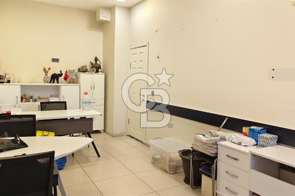 Karşıyaka, Tuna Mah., Çarşı içinde 30 m2 Satılık Dükkan & Mağaza