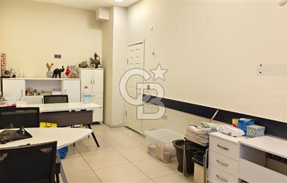 Karşıyaka, Tuna Mah., Çarşı içinde 30 m2 Satılık Dükkan & Mağaza