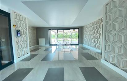 YAŞAMKENT BABYLON SİTESİ'NDE GENİŞ KIŞ BAHÇELİ ADA MUTFAK 4,5+1