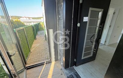 Urla Kuşçular da Havuzlu ,Geniş Bahçeli Satılık Villa