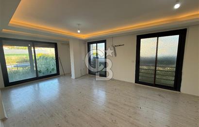 Urla Kuşçular da Havuzlu ,Geniş Bahçeli Satılık Villa