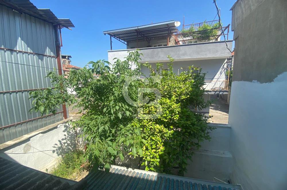 KONAK GÜNEY MAH. KOMPLE SATILIK 149 M2 OTURUMLU 2 KATLI BİNA 