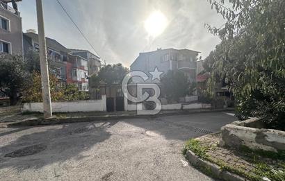 Bornova İnönü Mahallesi’nde Otoparklı, Bahçeli ve Güneş Alan Müstakil Ev