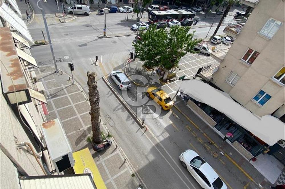 BUCA BARIŞ mah. MENDERES cad. SATILIK D.GAZLI 3+1 DAİRE
