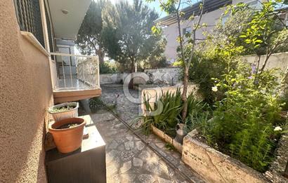 Bornova İnönü Mahallesi’nde Otoparklı, Bahçeli ve Güneş Alan Müstakil Ev