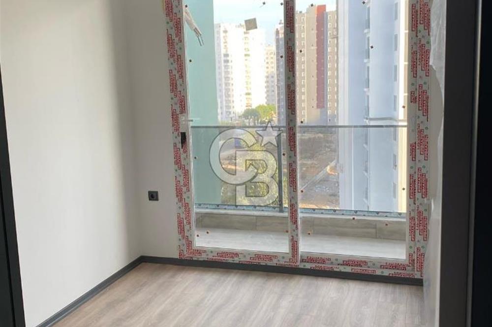Mezitli Deniz Mahallesinde Kiralık Havuzlu 1+1 Daire
