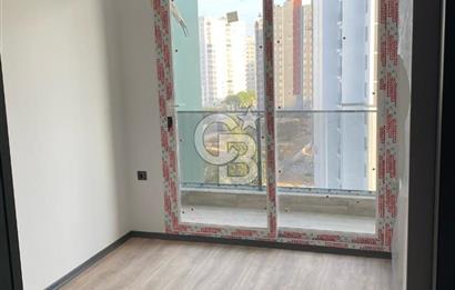 Mezitli Deniz Mahallesinde Kiralık Havuzlu 1+1 Daire