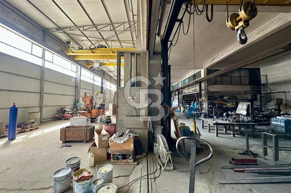 BORNOVA'DA 4. SANAYİ SİTESİ'NDE SATILIK 785 METREKARE İŞ YERİ!