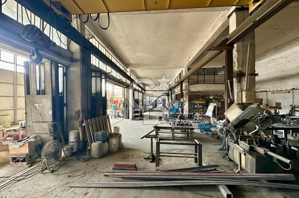 BORNOVA'DA 4. SANAYİ SİTESİ'NDE SATILIK 785 METREKARE İŞ YERİ!