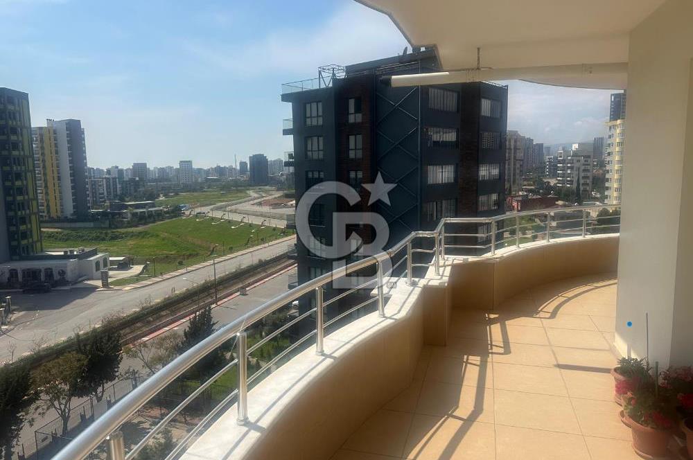 Mersin Yenişehir Mirapark Sitesinde Satılık Geniş 4+1