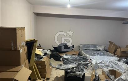 ŞAŞMAZ OTO SANAYİDE SATILIK 5 KATLI İSKANLI TİCARİ BİNA