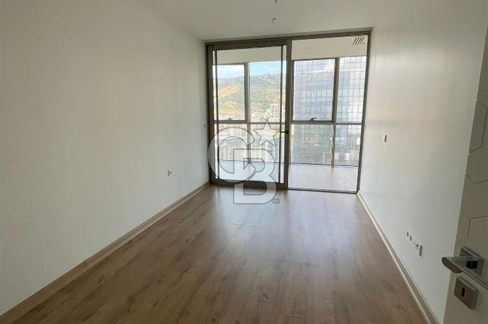 Karşıyaka Örnekköyde Kiralık Lüks 3+1 Rezidans Daire