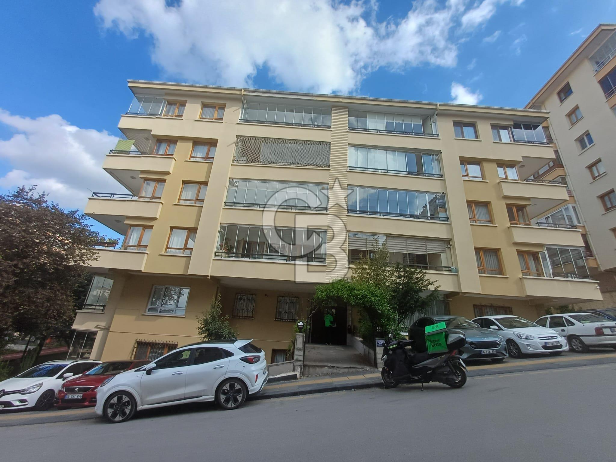 Çankaya Öveçler'de Lüks Yapılı, Geniş 3+1 Satılık Daire