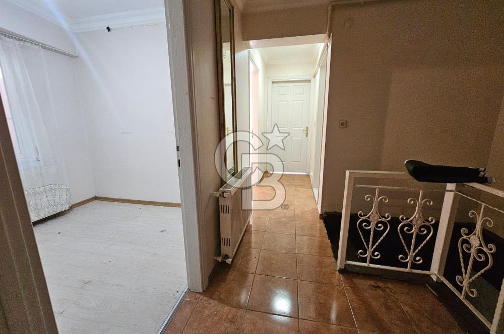 Ünalan Mahallesinde Metroya Komşu Satılık 5+2 Dubleks Daire