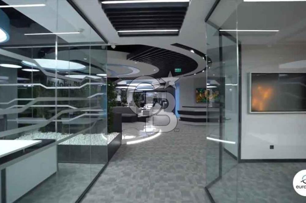 BUSINESS İSTANBULDA PRESTİJLİ 707 m² KİRALIK PLAZA KATI OFİSİ