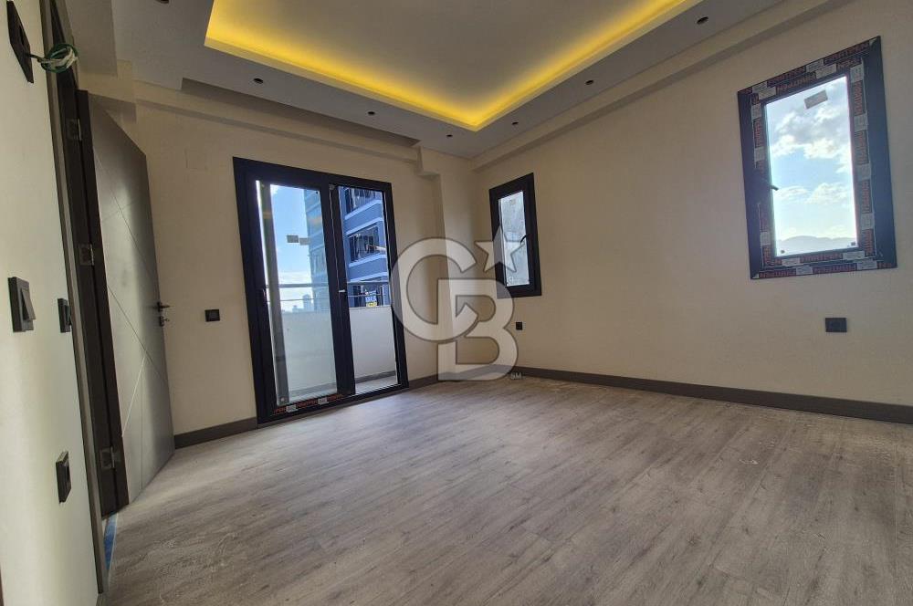 Mezitli Kuyulukta Havuzlu Sitede Kiralık 2+1 Daire