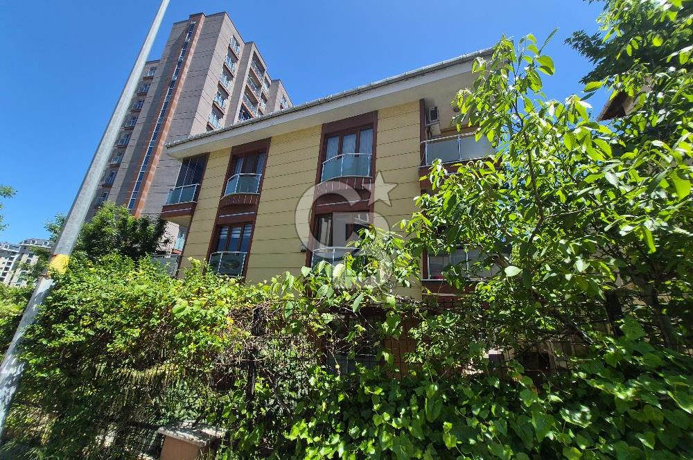 Ataşehir Atatürk mahallesinde 2+1 metroya yakın kiralık daire