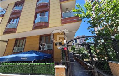 Ataşehir Atatürk mahallesinde 2+1 metroya yakın kiralık daire