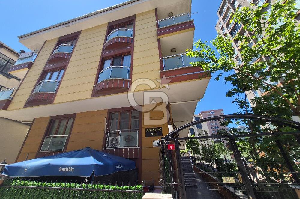 Ataşehir Atatürk mahallesinde 2+1 metroya yakın kiralık daire