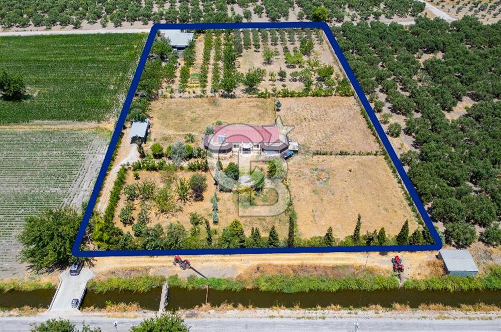 Foça Gerenköy'de Satılık 10 Dönüm Tarla ve  Müstakil Ev 