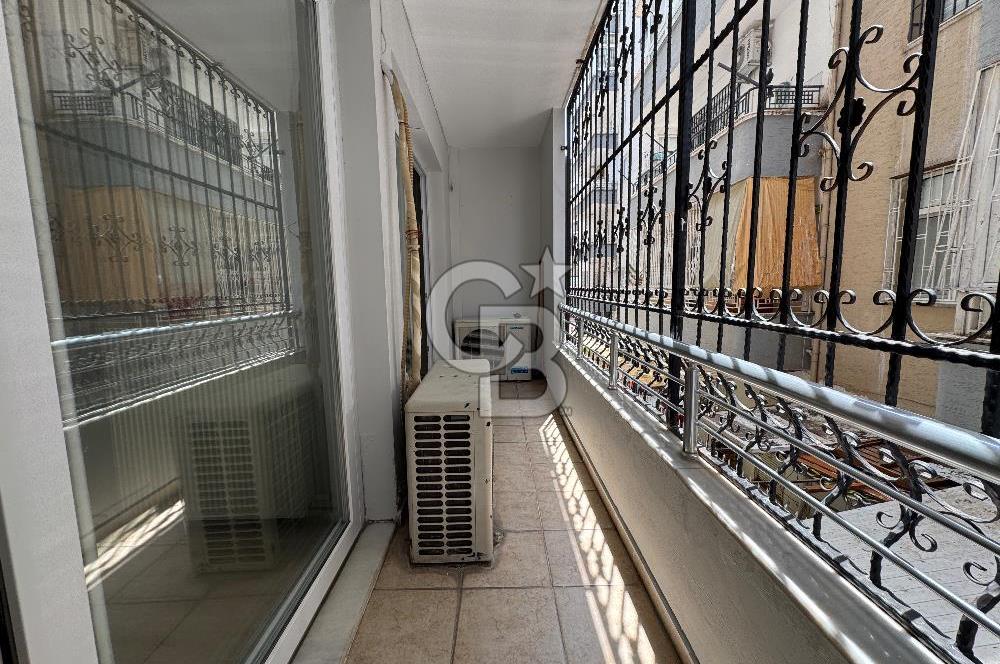 Mersin Yenişehirde Satılık Eşyalı 1+1 Doğalgazlı Daire