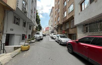 MECİDİYEKÖYDE MERKEZİ KONUMDA ÖZEL BAHÇE KULLANIMLI SATILIK 2+1