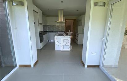 Güzelbahçe Çamlı Dört Mevsim Konakları Havuzlu 4+1 Kiralık Villa