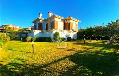 Güzelbahçe Çamlı Dört Mevsim Konakları Havuzlu 4+1 Kiralık Villa