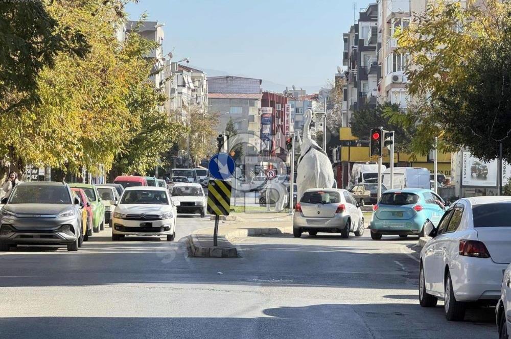 BUCA FORBES CADDESİ GİRİŞİ SATILIK DÜKKAN