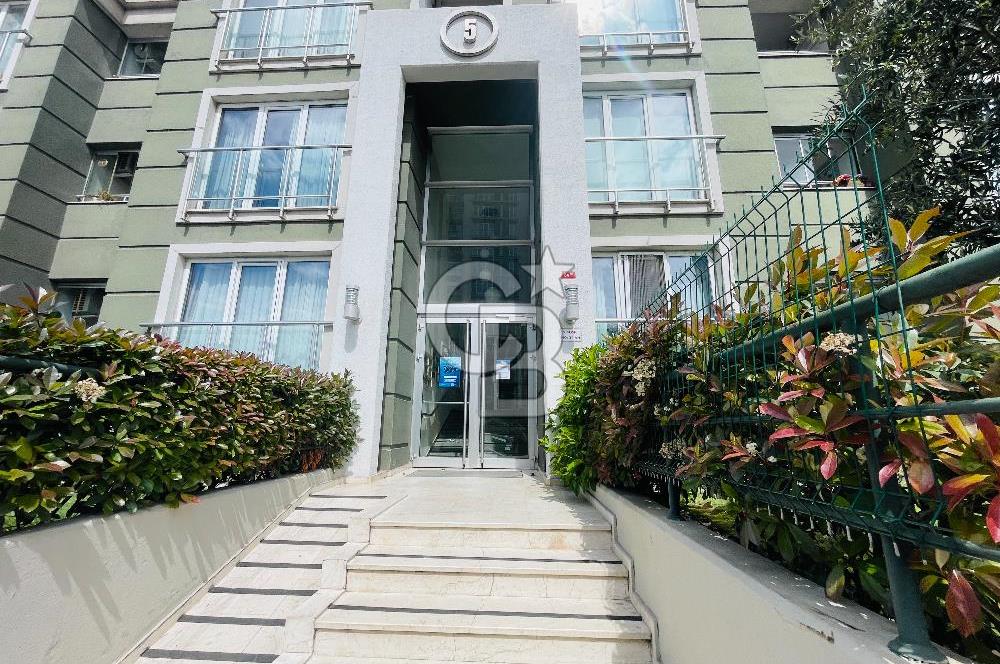 Avrupa Konutları TEM'de Balkonlu, Eb.Banyolu 120m² Satılık Daire
