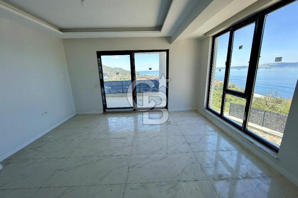CB ENVOY’dan GÖLCÜK ULAŞLI’da SATILIK BOĞAZ MANZARALI 4+1 VİLLA