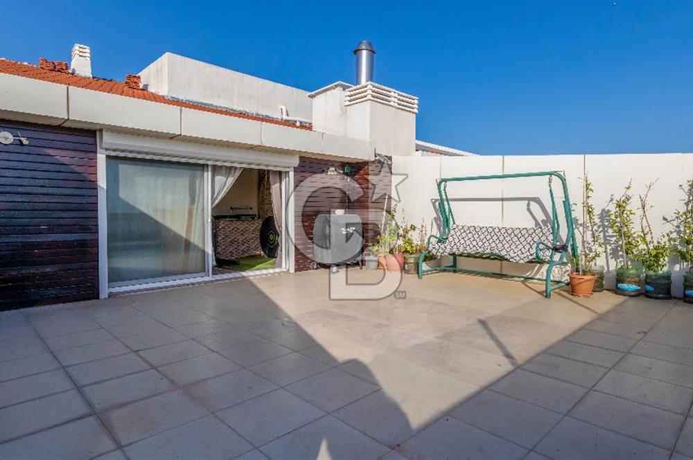 ÇİĞLİ ESENTEPE'DE 4+1 TERASLI DUBLEKS DAİRE